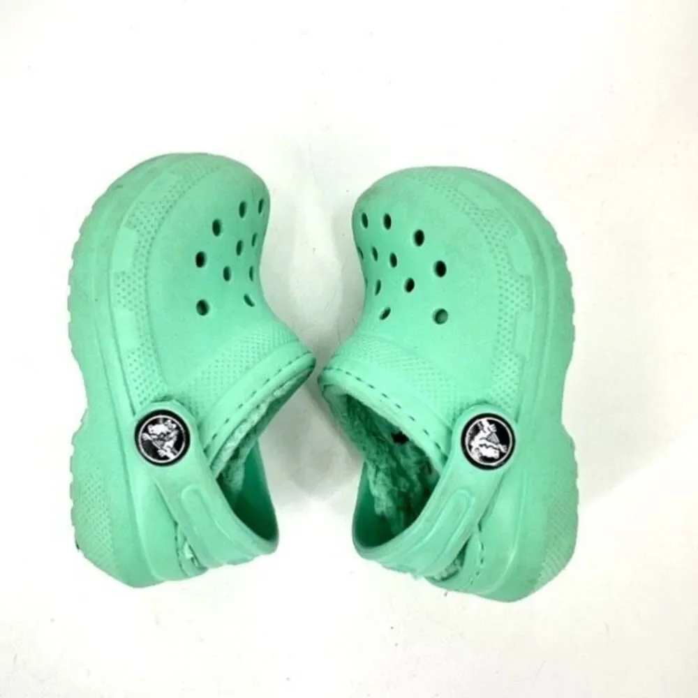 Crocs Toddler Classic Fuzzy Lined Clog Slip‎ On Shoes Mint Green Size 5 toddler